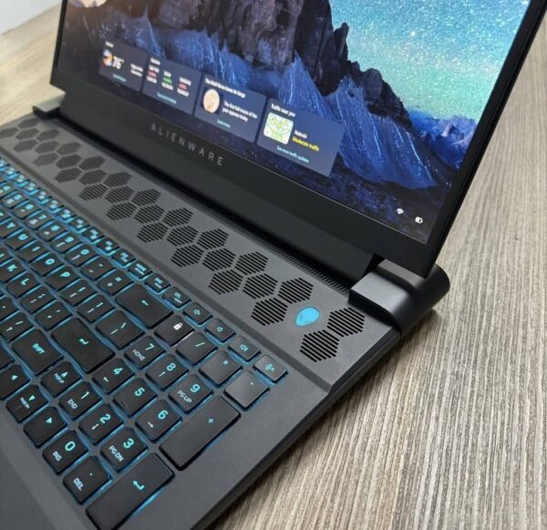 Dell Alienware M18