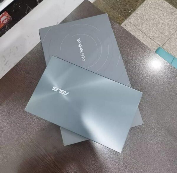 Asus Zeebook 14